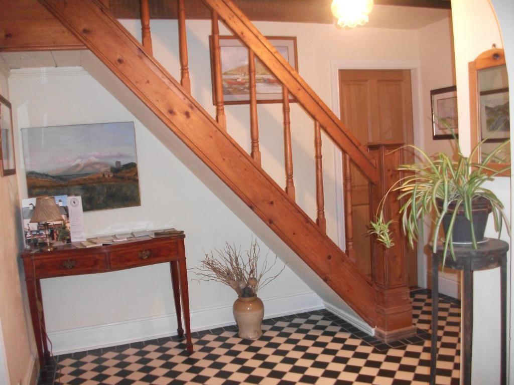 Fuchsia House Bed And Breakfast Connemara Ренвайл Экстерьер фото