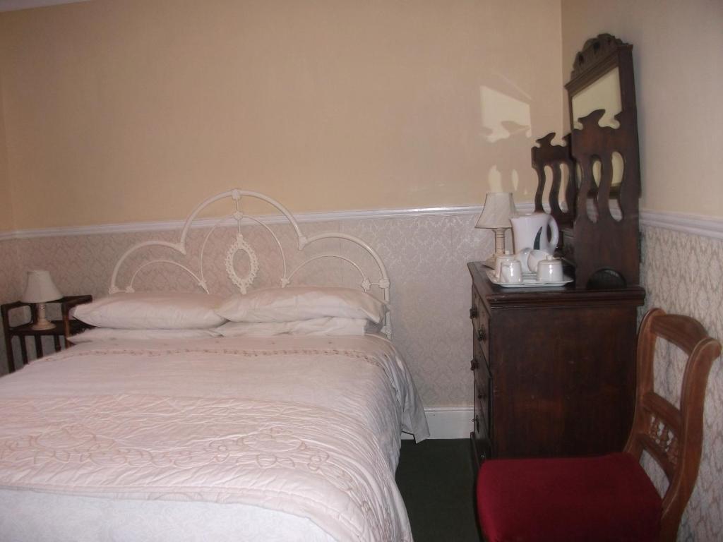 Fuchsia House Bed And Breakfast Connemara Ренвайл Экстерьер фото