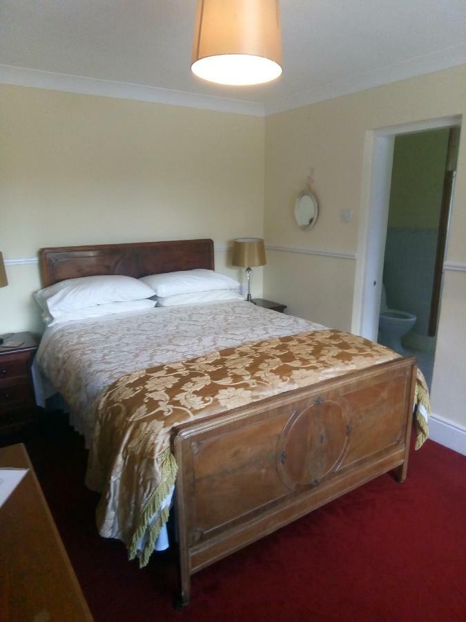 Fuchsia House Bed And Breakfast Connemara Ренвайл Экстерьер фото