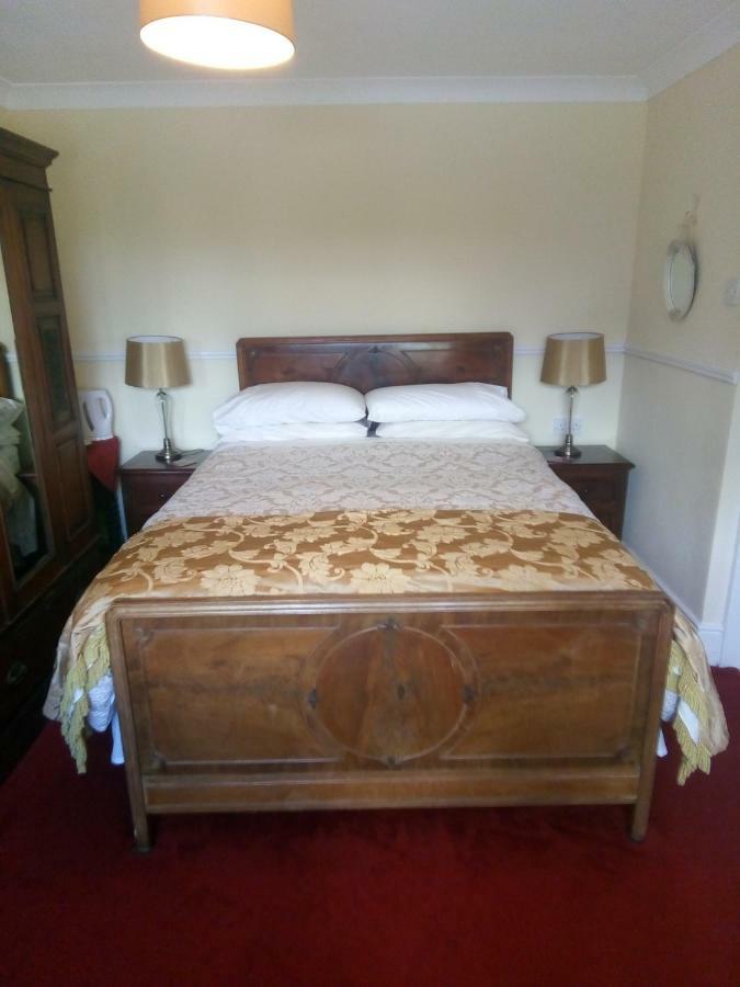 Fuchsia House Bed And Breakfast Connemara Ренвайл Экстерьер фото